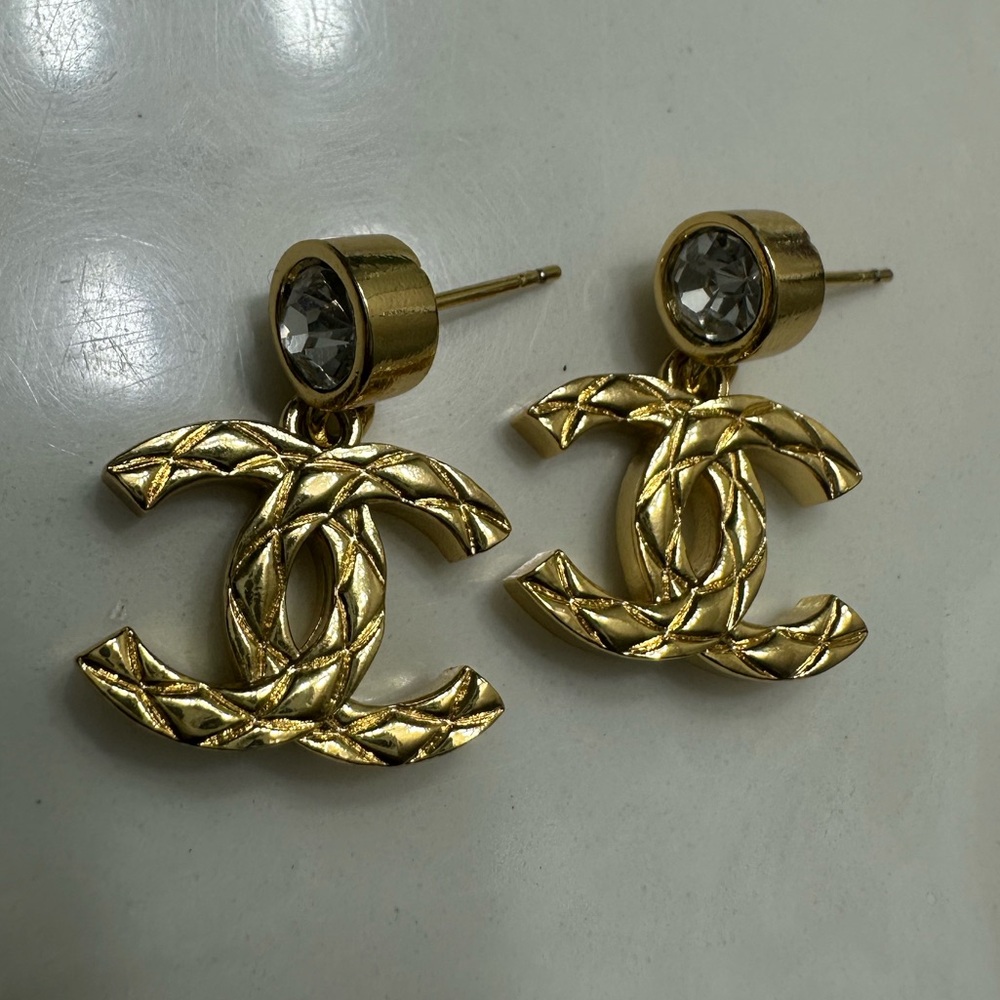 🌟 CHANEL Gold Quilted CC Drop Earrings with Clear Crystal Studs